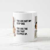 2 foto's van de vader die opstapelde grote koffiekop (Voorkant)