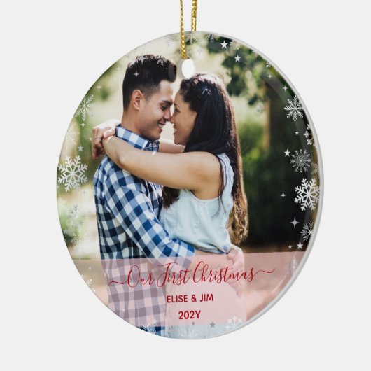 2 Foto's van onze eerste kerstfeestkoordsneeuw Keramisch Ornament (Links)