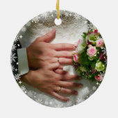 2 Foto's (Vert+H) Eerste Kerstmis: mevrouw Snowfla Keramisch Ornament (Achterkant)