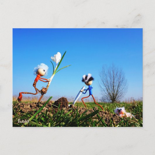 2 Fubby's die een bol krokus planten. Briefkaart (Voorkant)