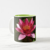 2 GESTEMPELDE MOK, " ROZE LOTUSBLOESEM" TWEEKLEURIGE KOFFIEMOK (Voorkant links)