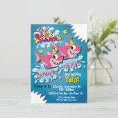 2 Girl Sharks Baby Birthday Party uitnodiging (Staand voorkant)