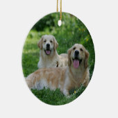 2 Golden Retrievers Laying in Grass Keramisch Ornament (Rechts)