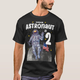 2 jaar oud Deze astronaut is 2e verjaardag buiten  T-shirt