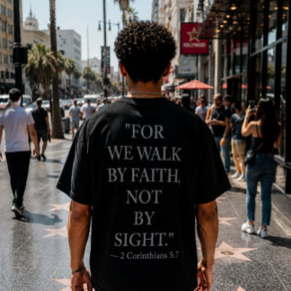 2 Korintiërs 5:7 Bijbelvers T-Shirt