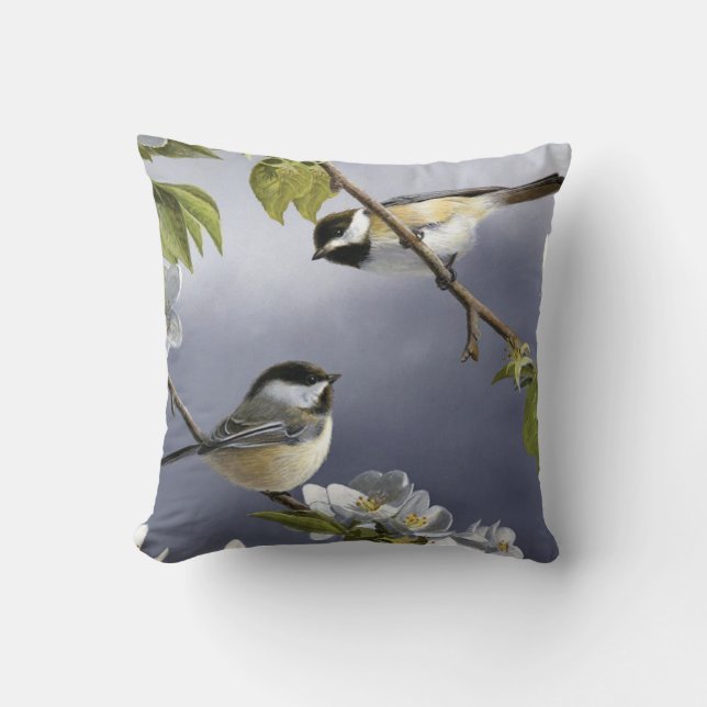 2 Kute Little Birds in a Tree Fine Art Kussen (Voorkant)