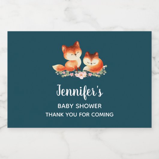 2 Kute Little Red Foxes Baby shower Sparkling Wijnetiket (Enkel label)