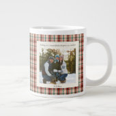 2 Photo Rustic Green Red Plaid Monogram Christmas Grote Koffiekop (Rechts)
