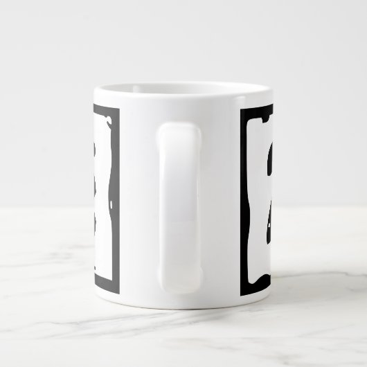 2 plus 2 is 5 grote koffiekop (Achterkant)