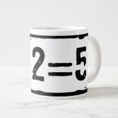 2 plus 2 is 5 grote koffiekop (Voorkant rechts)