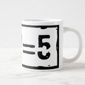 2 plus 2 is 5 grote koffiekop (Rechts)