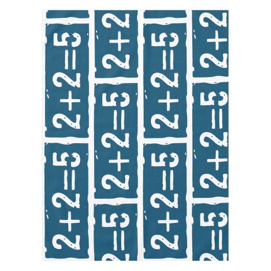 2 plus 2 is 5 tafelkleed (Voorkant)