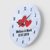 2 Rode papieren harten op Icy Blue Marble Wedding Grote Klok (Hoek)
