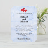 2 Rode papieren harten op lichte blauwe marmer bru Kaart (Staand voorkant)