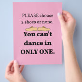 2 schoenen of geen lichtroze flyer (Hand)