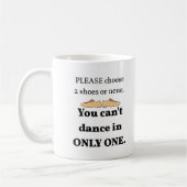 2 schoenen of geen witte pers. koffiemok (Links)