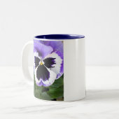 2-tonige mok - White en Paars Pansy (Voorkant links)