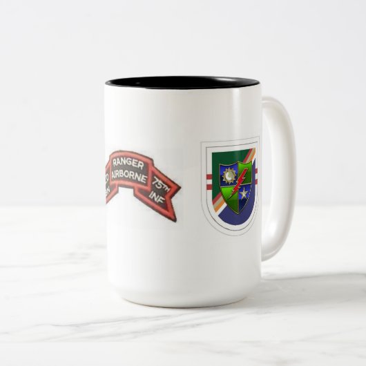 2D BN RANGER 75E INFANTRY MOK (Voorkant rechts)