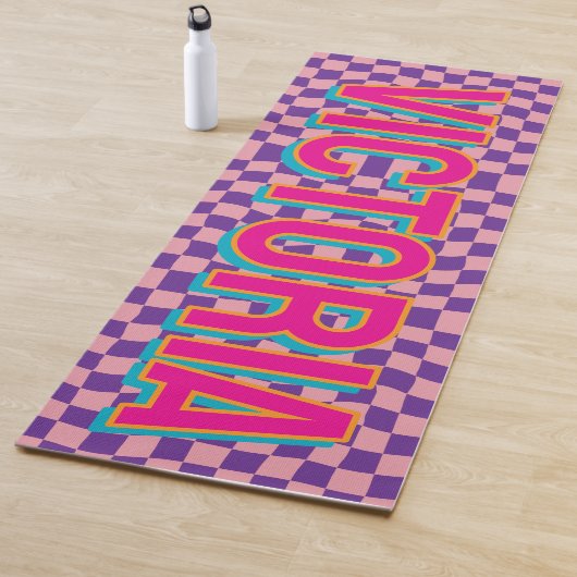 2D Retro Kleurrijke Letter Naam Yoga Mat (In situ)