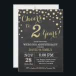 2e Jubileum Chalkboard Black en Gold Kaart<br><div class="desc">2de bruiloft Jubileum Chalkboard Black en Gold Invitation. Chalkboard Black en Gold Glitter Diamond Background Gold Confetti. Volwassen verjaardag. Vrouw of Man Man Birthday Party. Voor verdere aanpassing,  te klikken gelieve de knoop "van de Aanpassing het"en ons ontwerphulpmiddel te gebruiken om deze sjabloon te wijzigen.</div>