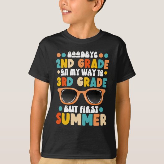 2e klas Afstuderen naar 3e klas maar eerste zomer T-shirt (Voorkant)
