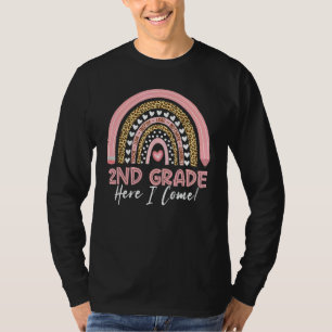 2e klas hier kom ik regenboog luipaard meisjes jon t-shirt