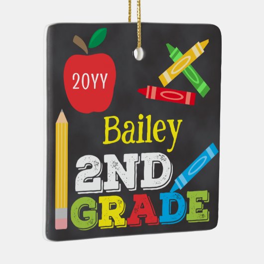 2e klas Keepsake Chalkboard Kleurrijk Kinder Keramisch Ornament (Rechts)