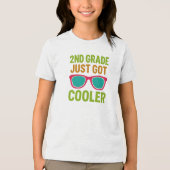 2e klas wordt koeler | Terug naar school Kinder Sh Tri-Blend Shirt (Voorkant)