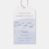 2e verjaardag blauw zee vis schattig geïllustreerd cadeaulabel (Achterkant)