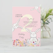 2e verjaardag Bunnies & wilde bloemen Roze en Geel Kaart (Staand voorkant)