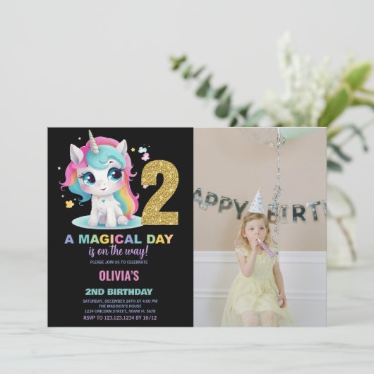 2e Verjaardag Eenhoorn Verjaardag Uitnodigingen fo (Staand voorkant)
