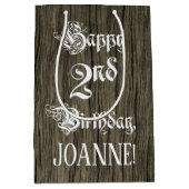 2e verjaardag: Fancy, Faux Wood Kijk + Aangepaste  Medium Cadeauzakje (Voorkant)