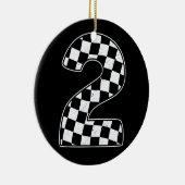 2e verjaardag geruite nummer 2 auto race vlag keramisch ornament (Rechts)