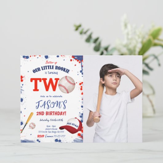 2E verjaardag honkbal foto uitnodiging (Staand voorkant)