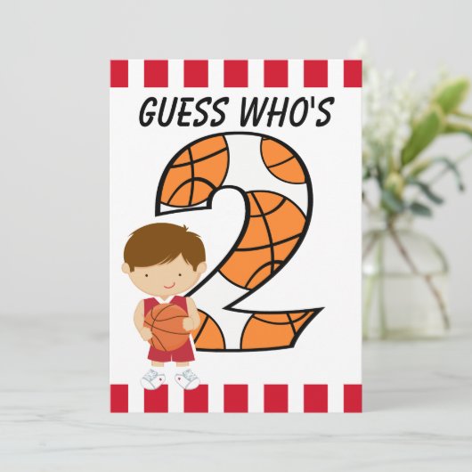 2e verjaardag: Red en White Basketball Player v2 Kaart (Staand voorkant)