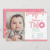 2e verjaardag Roze donut uitnodiging met afbeeldin (Voorkant / Achterkant)