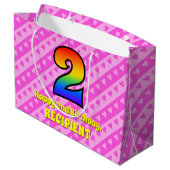 2e verjaardag: Roze strips & harten, regenboognr.  Groot Cadeauzakje (Achterkant Gekanteld)