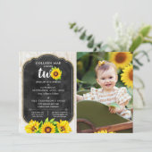 2e verjaardag Zonnebloem & Rustisch hout Foto Kaart (Staand voorkant)