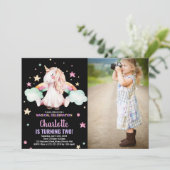 2e zwarte foto eenhoorn verjaardag uitnodigingen (Staand voorkant)