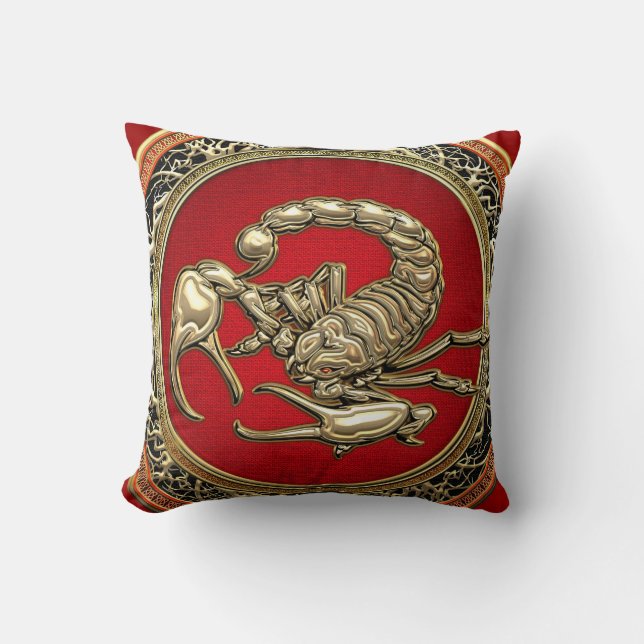 [300] Gangd gouden Scorpion op rood Kussen (Voorkant)