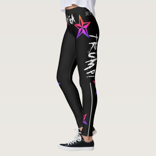 303 TRUMP! MAGA! RAINBOW NAUTISCHE STARS, ZWART LEGGINGS (Links)