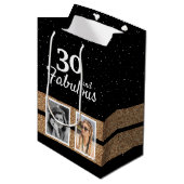30 en Fabulous Gold Glitter 2 Foto 30e verjaardag Medium Cadeauzakje (Voorkant Gekanteld)