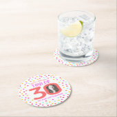 30e aangepaste foto kleurrijke koraal confetti ver ronde kartonnen onderzetter (Insitu)