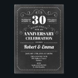 30e bruiloft Jubileum Party - schoolbord Kaart<br><div class="desc">30th Wedding Jubileum Party Invitation Eenvoudig retro-stijlontwerp met krijtbordpatroon. Zwart-wit uitnodigingskaart. Perfect voor een elegant feest! Kan worden gepersonaliseerd naar elk jaar. Stuur me een bericht als je nog meer aanpassingen nodig hebt.</div>