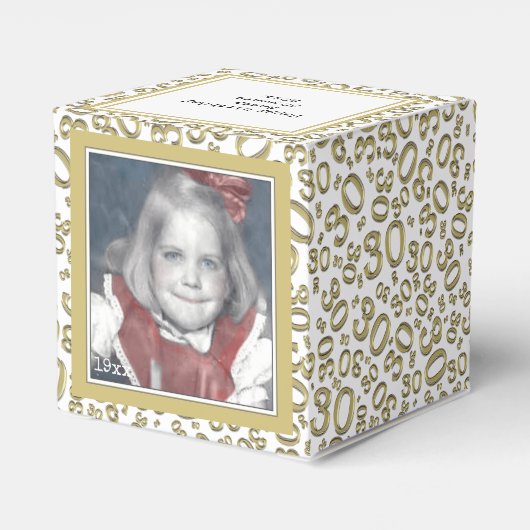 30e foto aandenken - goud / wit nummer patroon bedankdoosjes (Achterkant)