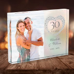 30e Jubileum voor bruiloft Elegant Pearl Heart Fotoblokken<br><div class="desc">Deze kerkfoto van de 30e trouwdag kan gepersonaliseerd worden met de foto,  namen en verjaardagsdata van het speciale paar. Ontworpen door: Thisnotme©</div>