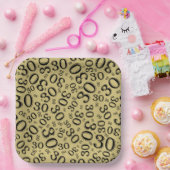 30e Leeftijd Willekeurig Getal Patroon Zwart/Goud Papieren Bordje (Feest)