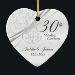 30e Parelbruiloft Jubileum Keramisch Ornament<br><div class="desc">30e Pearl Wedding Jubileum Ornament klaar om je te personaliseren. Kan ook worden gebruikt voor andere gelegenheden, zoals een verjaardag, vriendschap, cadeautje met geld, verloving, servicejaren, enz. door de tekst eenvoudig te wijzigen 📌 Als u nog meer aanpassingen nodig hebt, klikt u op de knop "Klik om verder aan te...</div>