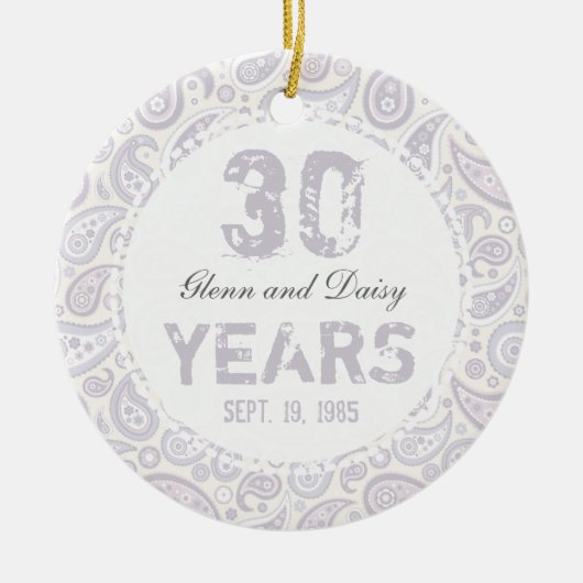 30e Parelbruiloft Jubileum Paisley Monogram Keramisch Ornament (Voorkant)