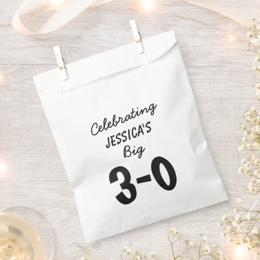 30e verjaardag Aangepaste levering van partijgoede Bedankzakje (Geknipt)